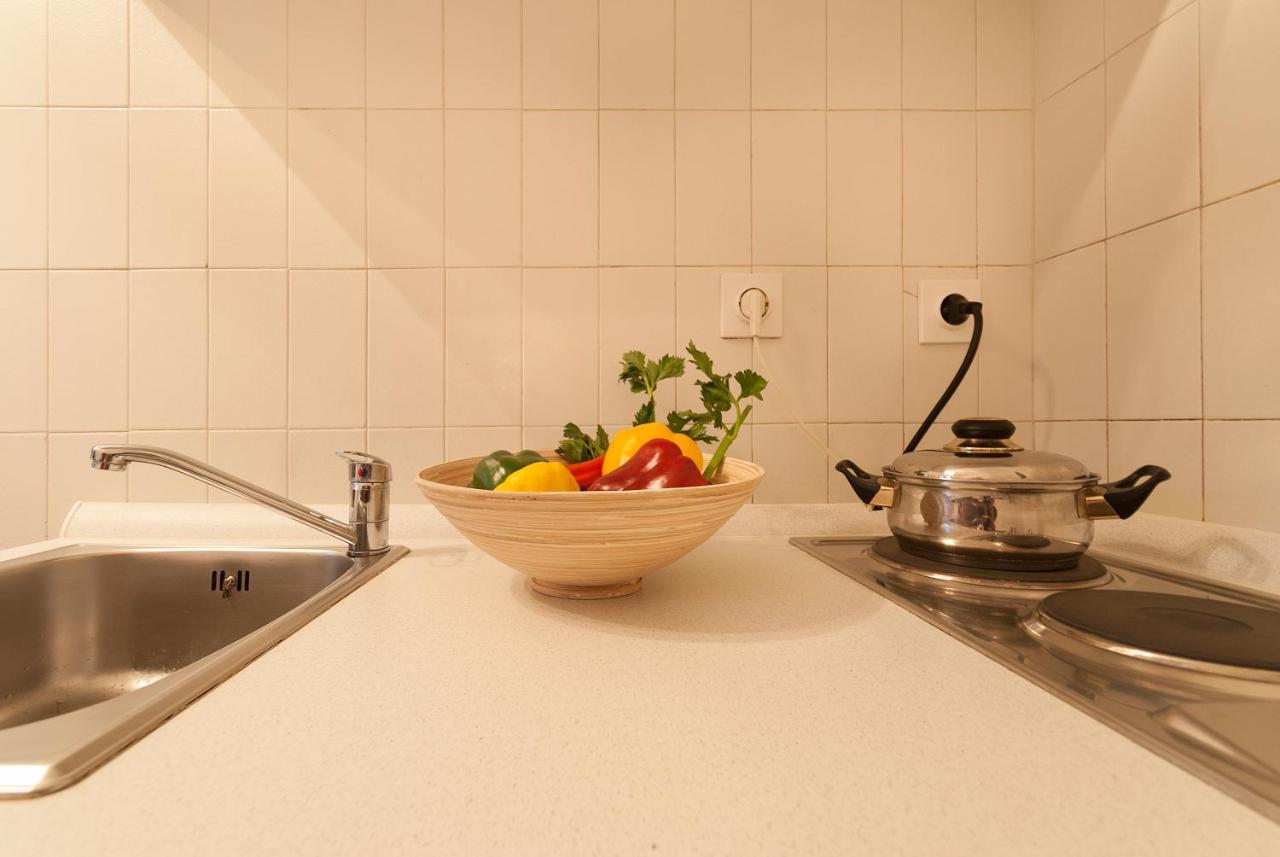 Weis Apartments Ровінь Номер фото