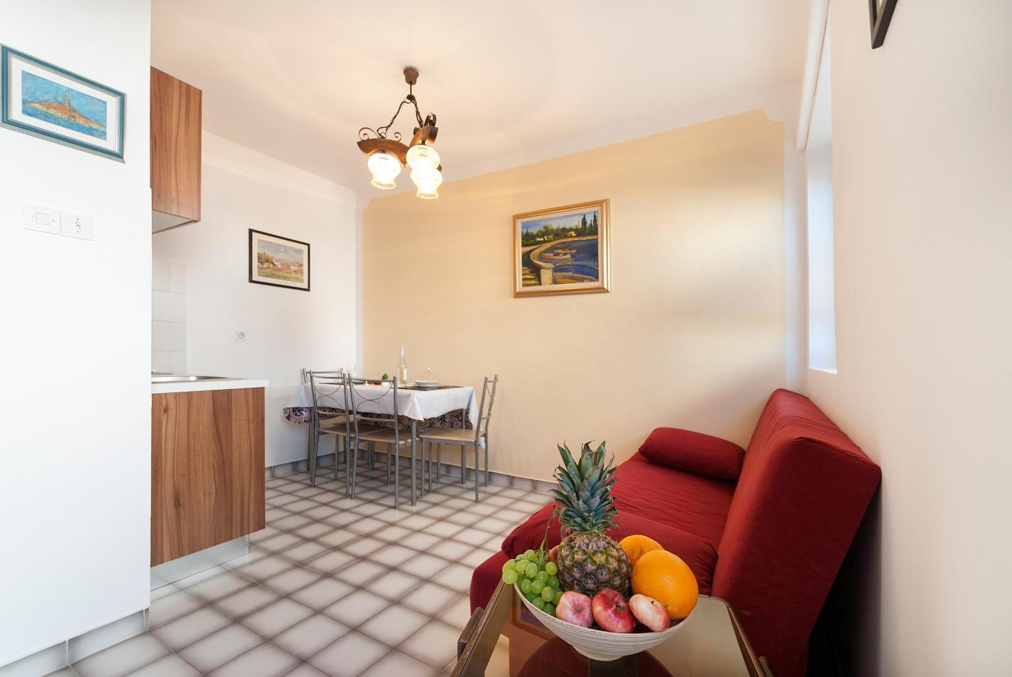 Weis Apartments Ровінь Номер фото