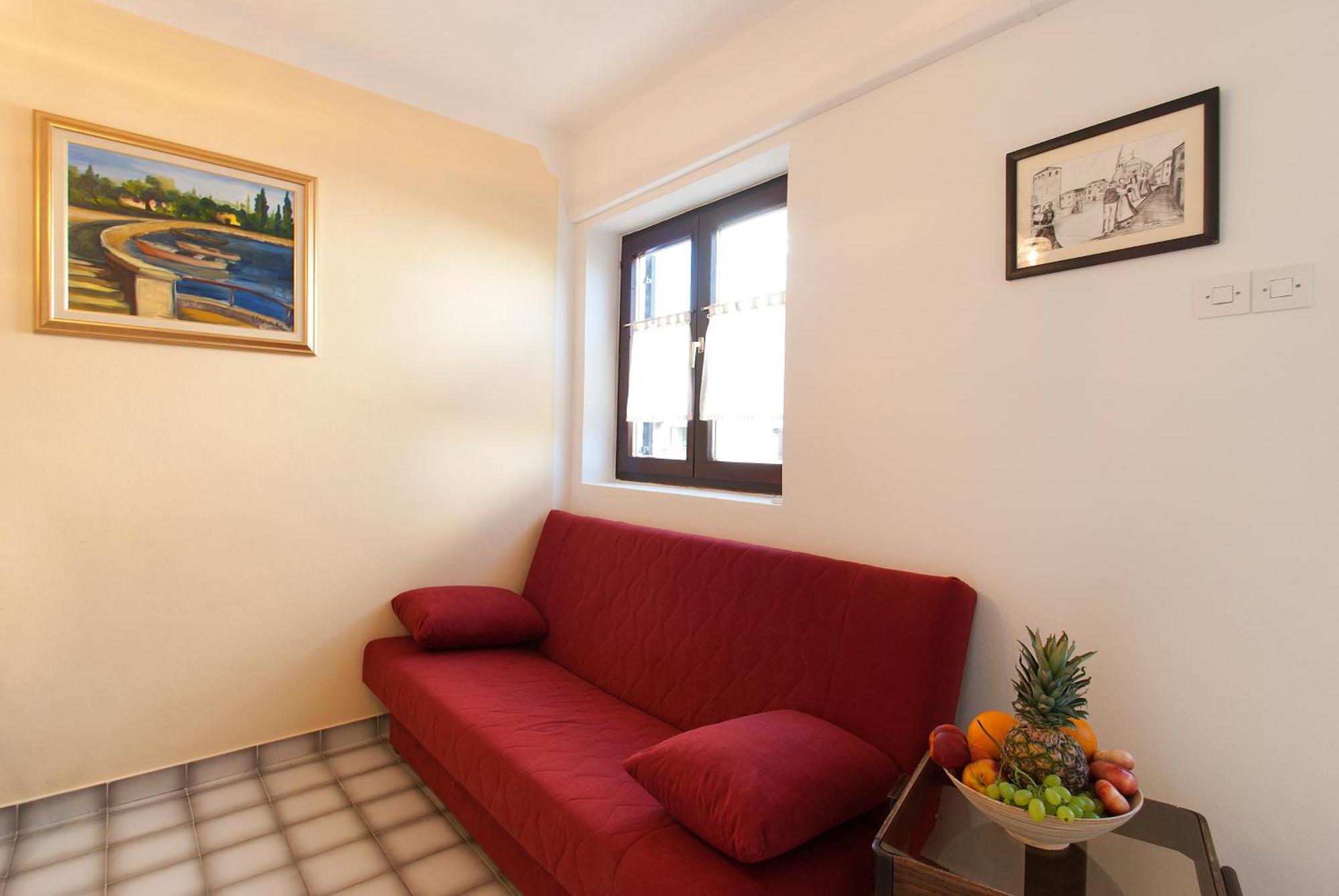 Weis Apartments Ровінь Номер фото
